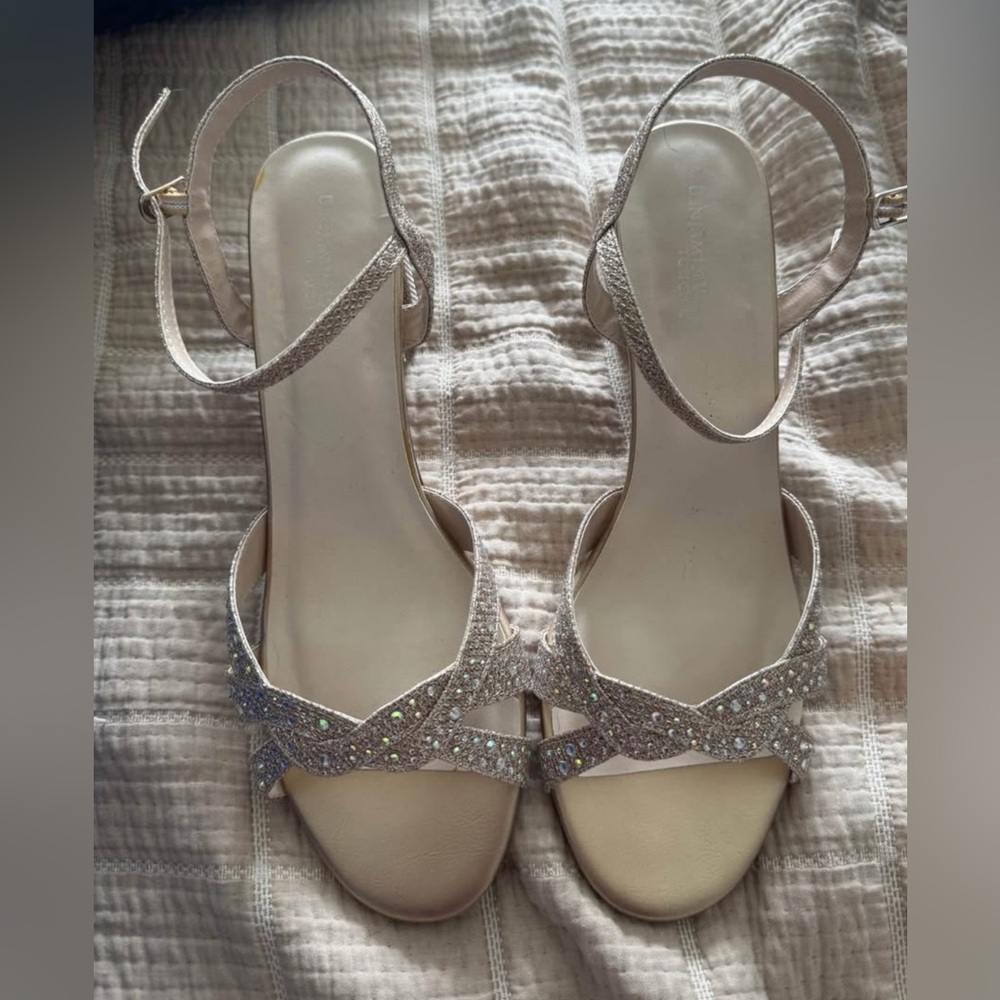 Benjamin walk 2 inch heel
